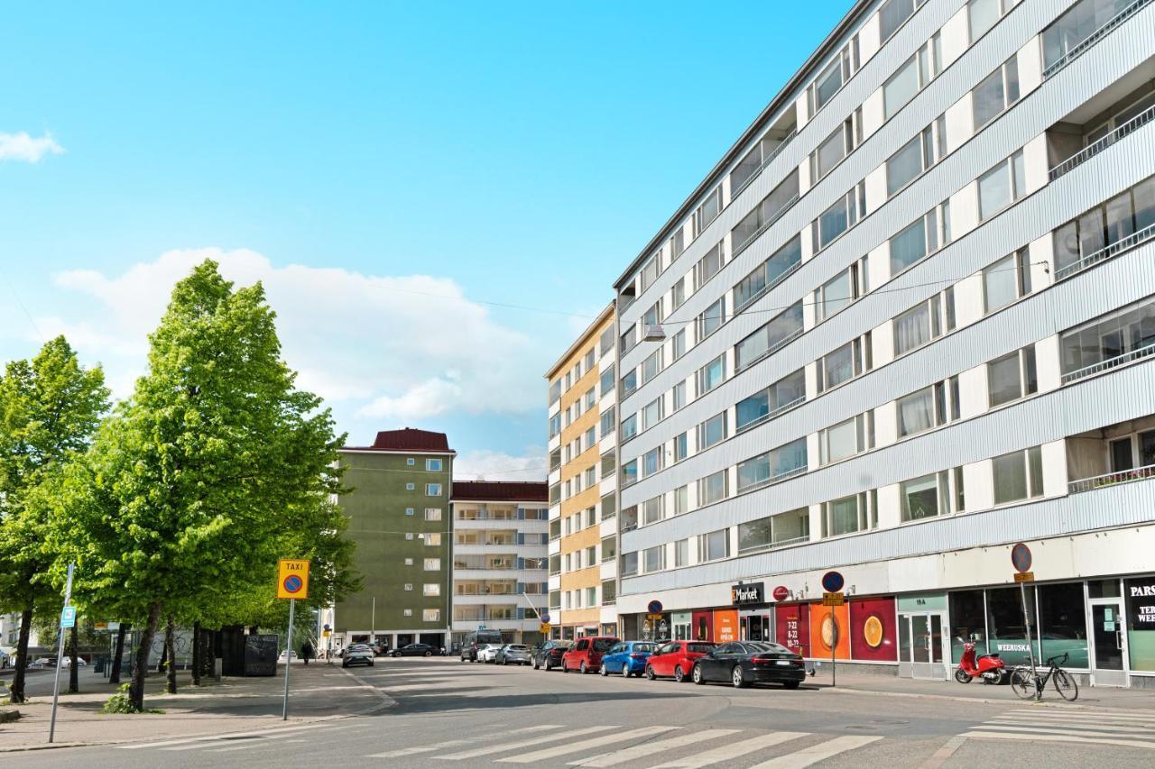 Just Renovated Stylish Nordic Studio By Tram Stop Хелзинки Екстериор снимка